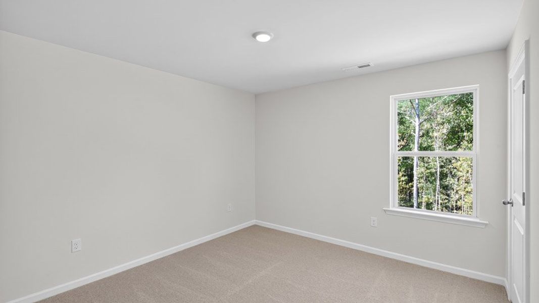 Spacious, unfurnished interior of a new home in Olive Branch, Clayton (Image 27).
