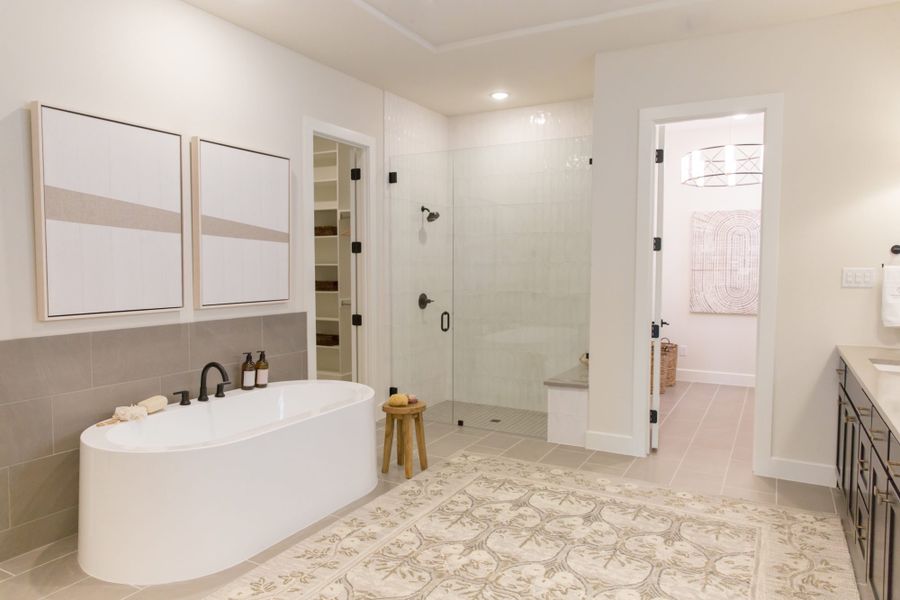 Representative furnished interior of a home built from the 5541 by Tradition Homes in Mustang Lakes, McKinney (Image 17).