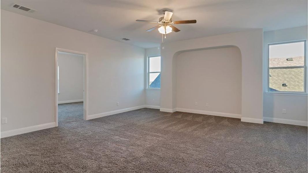 Spacious, unfurnished interior of a new home in Morningstar, Fort Worth (Image 36).