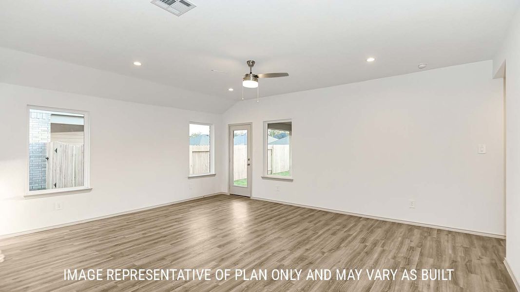 Spacious, unfurnished interior of a new home in Reserve at Mallard Lakes, Orange (Image 12).