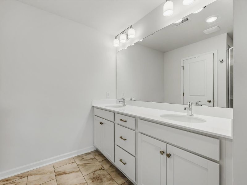 Owner's Bath Owner's Bath