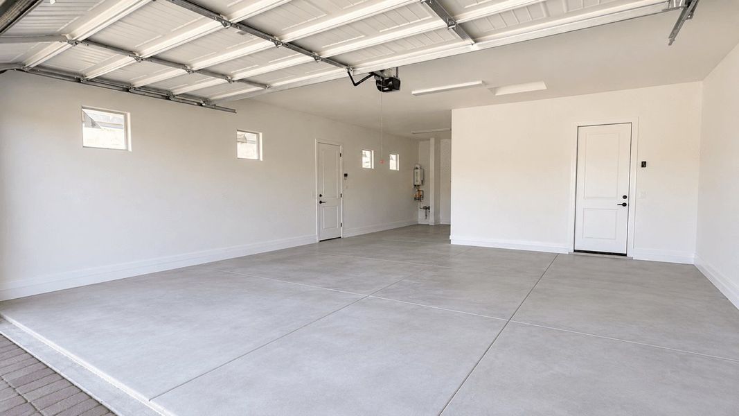 Spacious, unfurnished interior of a new home in Harmony at Montecito in Estrella, Goodyear (Image 12).