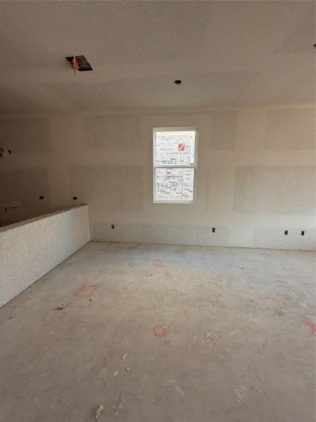 Spacious, unfurnished interior of a new home in Berry Creek Highlands, Georgetown (Image 6).