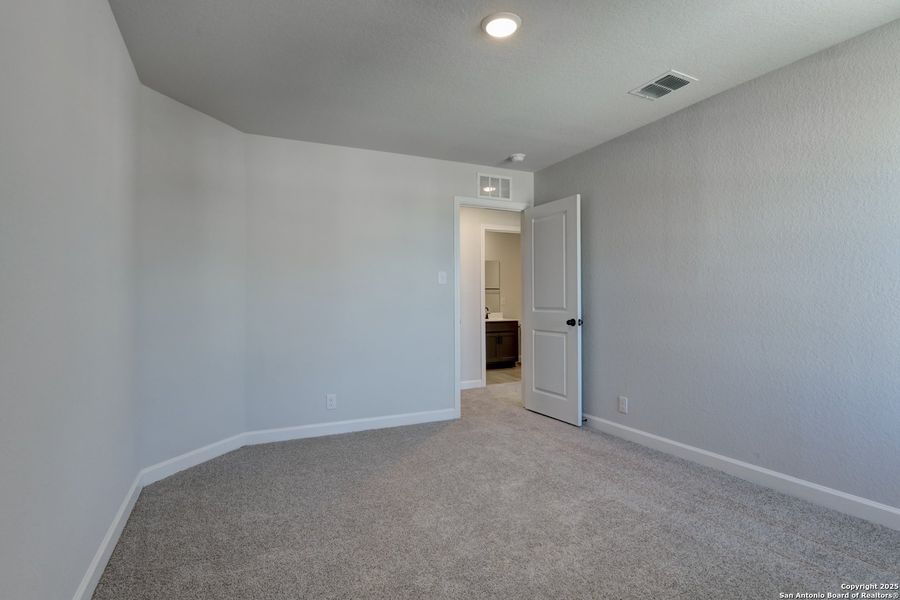Spacious, unfurnished interior of a new home in Cordova Trails, Seguin (Image 27). Spacious, unfurnished interior of a new home in Cordova Trails, Seguin (Image 27).