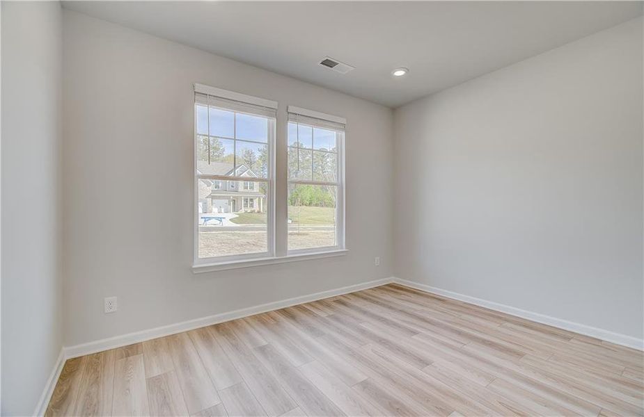 Spacious, unfurnished interior of a new home in Copperfield, Locust Grove (Image 23).