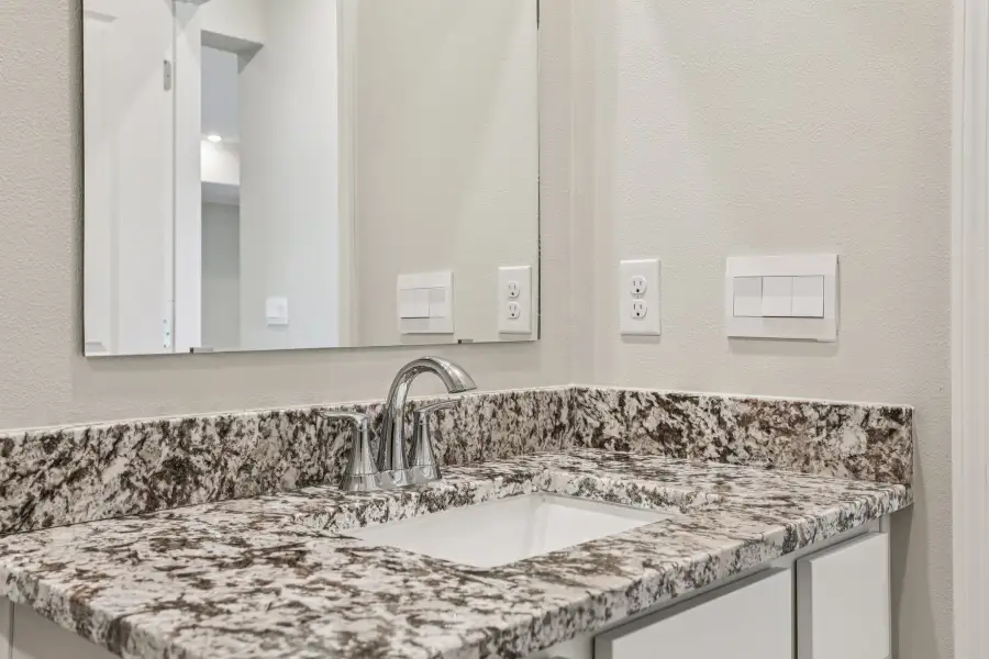 Representative interior finishes for a home built from the Harmony by Maronda Homes in Malabar Springs, Palm Bay (Image 22).