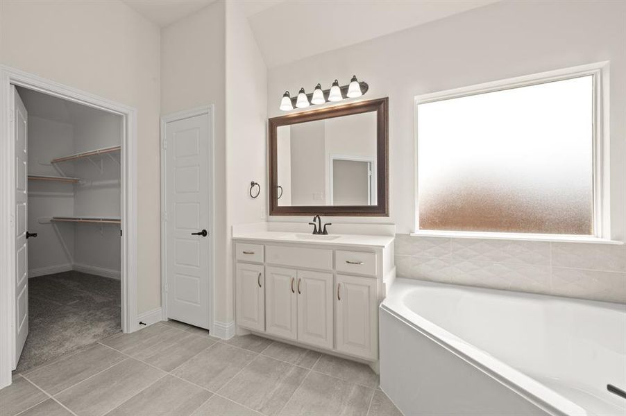 104 Calf- Primary Suite-4