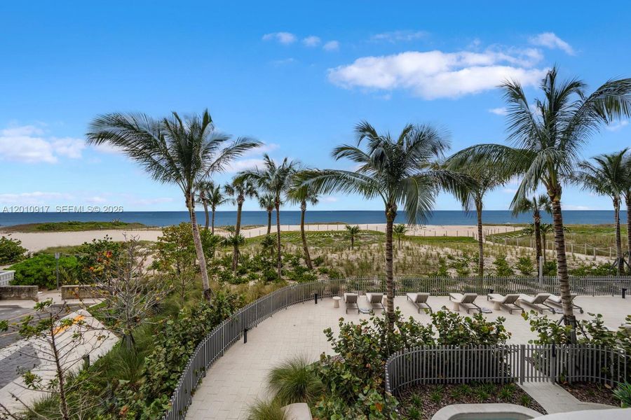 Community amenities in Casamar, Pompano Beach (Image 61).