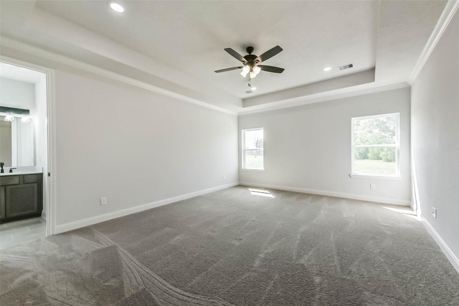 Spacious, unfurnished interior of a new home in , Baytown (Image 35).
