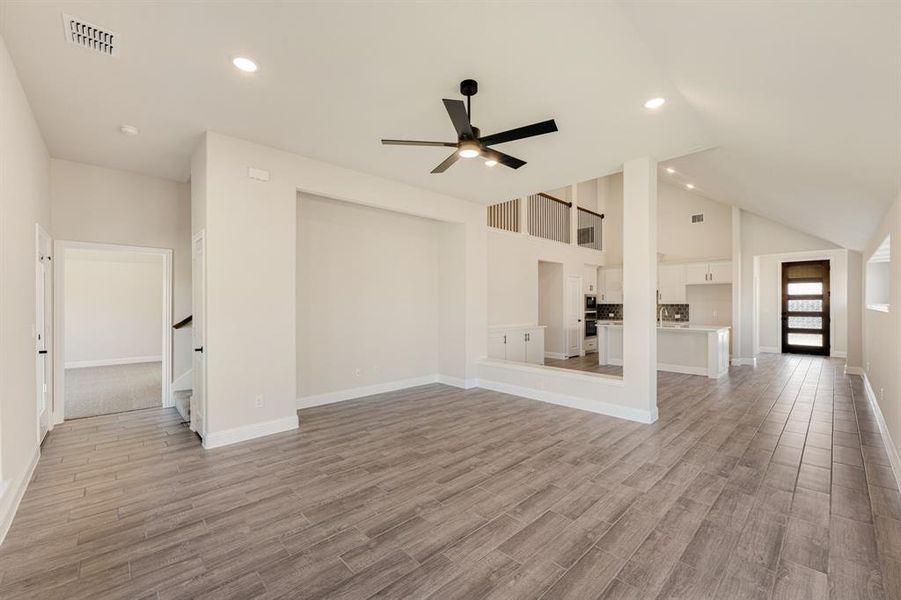 Spacious, unfurnished interior of a new home in Sable Creek, Sanger (Image 17).