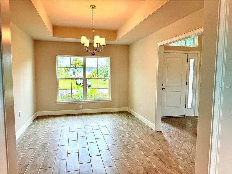 Spacious, unfurnished interior of a new home in South Gulf Cove, Port Charlotte (Image 16).