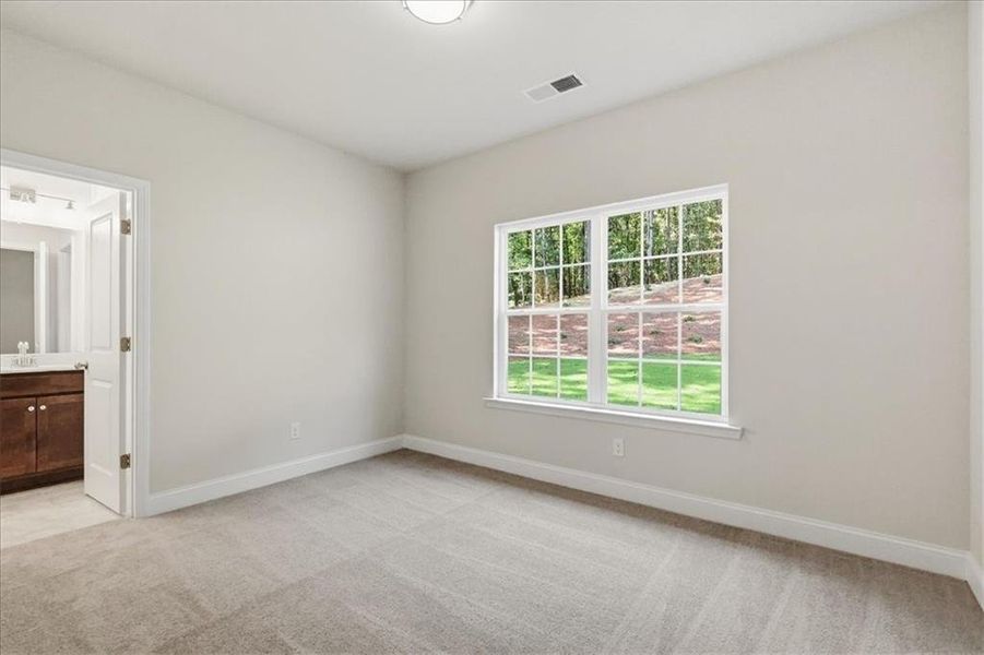 Spacious, unfurnished interior of a new home in , Monroe (Image 48).