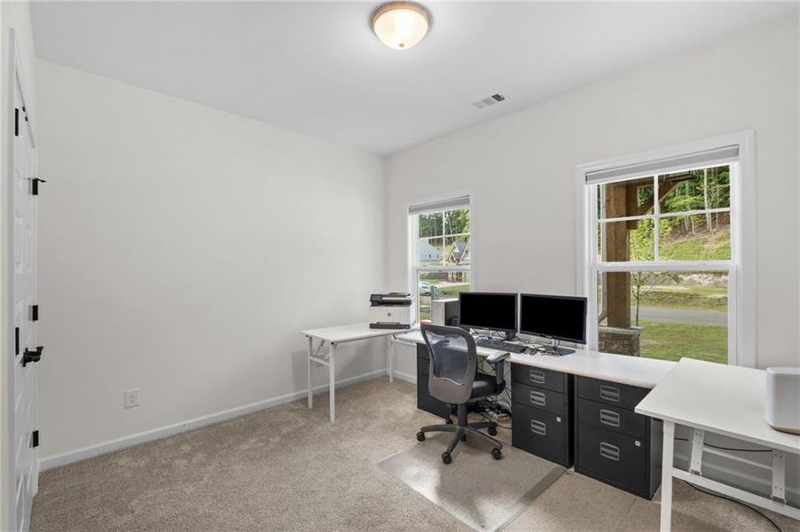 Furnished interior view inside a new home in , Waleska (Image 11).