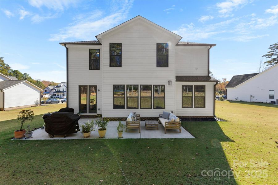 Image 27 of a home in .