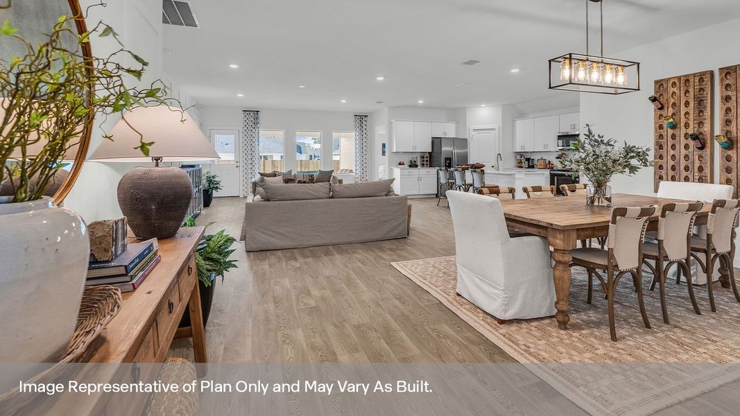 Furnished interior view inside a new home in Sonoma Oaks, Fredericksburg (Image 12).