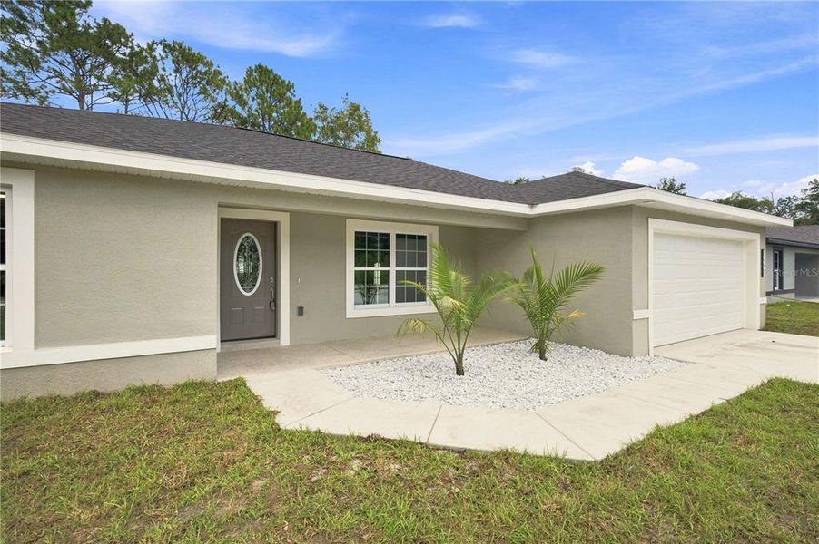 Exterior details and patio area of a home in , Ocala (Image 16). Exterior details and patio area of a home in , Ocala (Image 16).