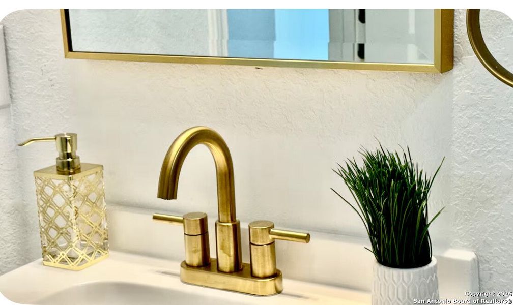 Close-up of interior finishes inside a home in , San Antonio (Image 15).