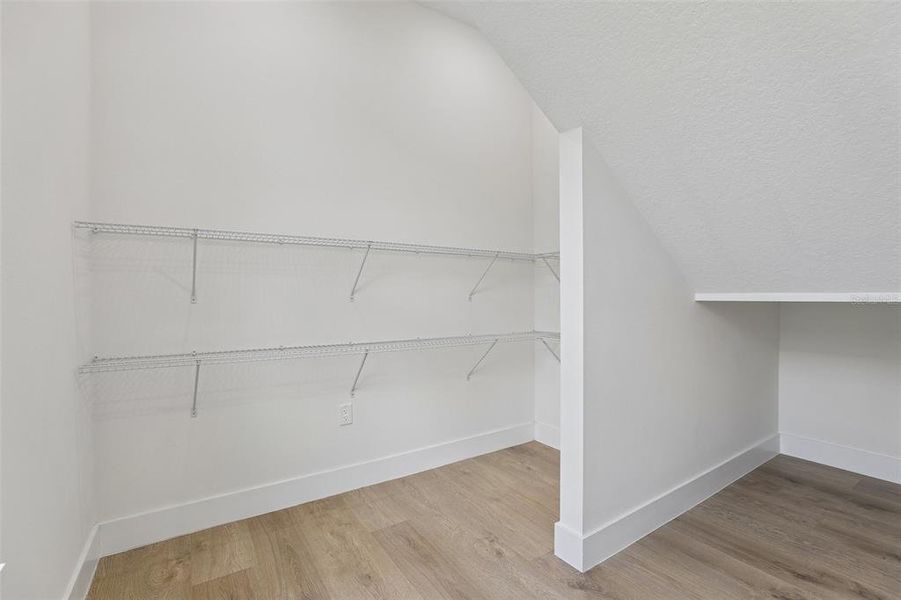 Spacious, unfurnished interior of a new home in , Auburndale (Image 43).