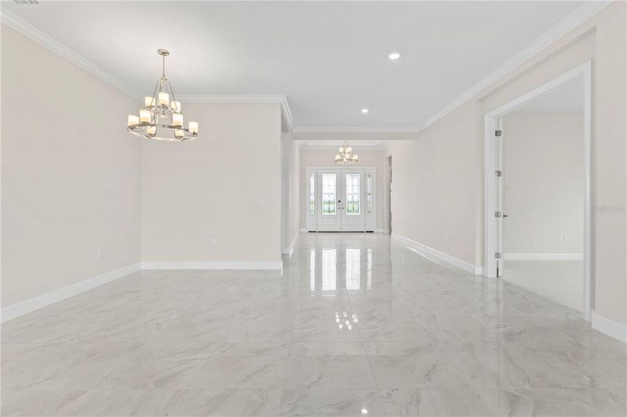Spacious, unfurnished interior of a new home in , Sarasota (Image 16).