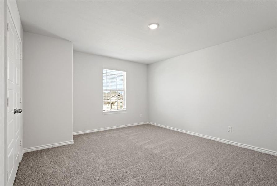 Spacious, unfurnished interior of a new home in Burgess Meadows, Cleburne (Image 16).