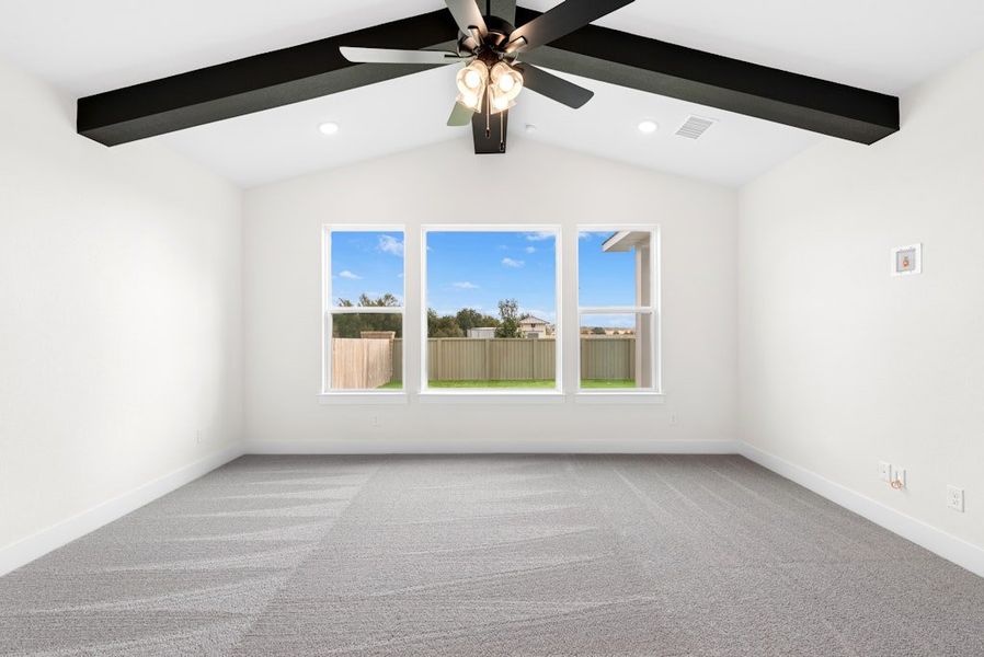 Spacious, unfurnished interior of a new home in Santa Rita Ranch, Liberty Hill (Image 31).