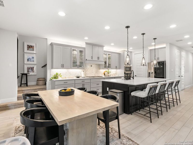 Furnished interior view inside a new home in Balcones Creek 70', Boerne (Image 40). Furnished interior view inside a new home in Balcones Creek 70', Boerne (Image 40).