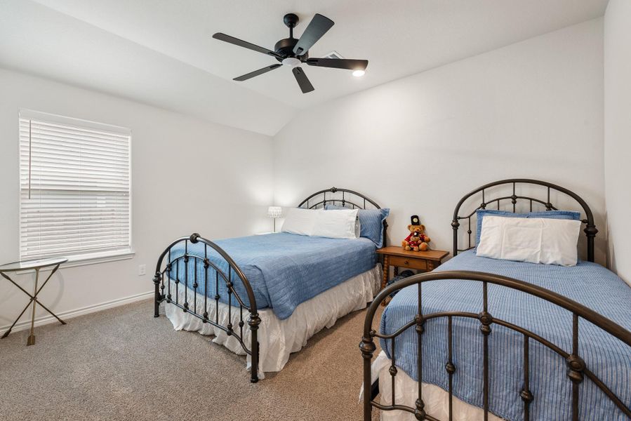 Furnished interior view inside a new home in , Bryan (Image 13).
