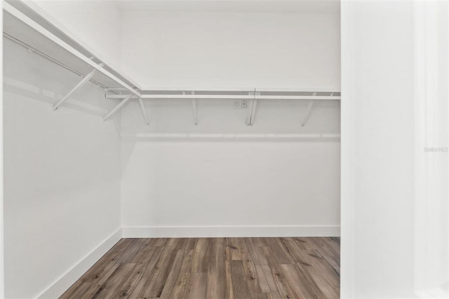 Spacious, unfurnished interior of a new home in , Weeki Wachee (Image 43).