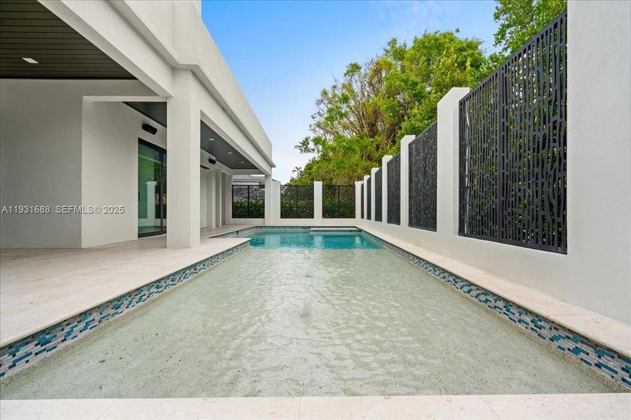 Exterior details and patio area of a home in , Naples (Image 29).