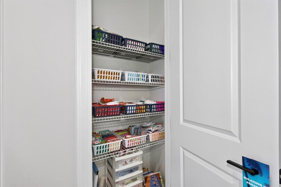 3862 509 BATH 2 Linen Closet 3862 509 BATH 2 Linen Closet