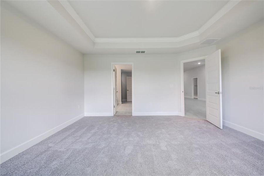 Spacious, unfurnished interior of a new home in Aviary at Rutland Ranch, Parrish (Image 16).