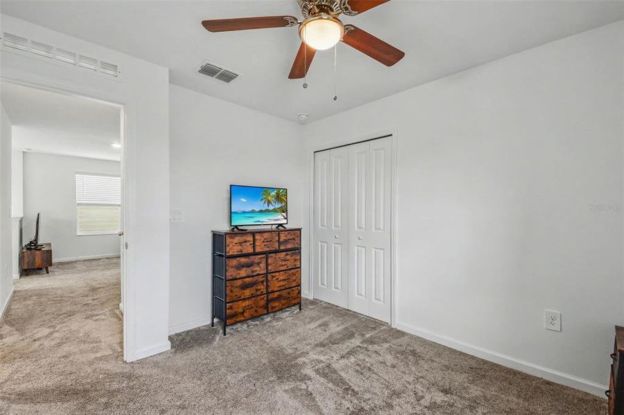 Image 38 of a home in Cascades.