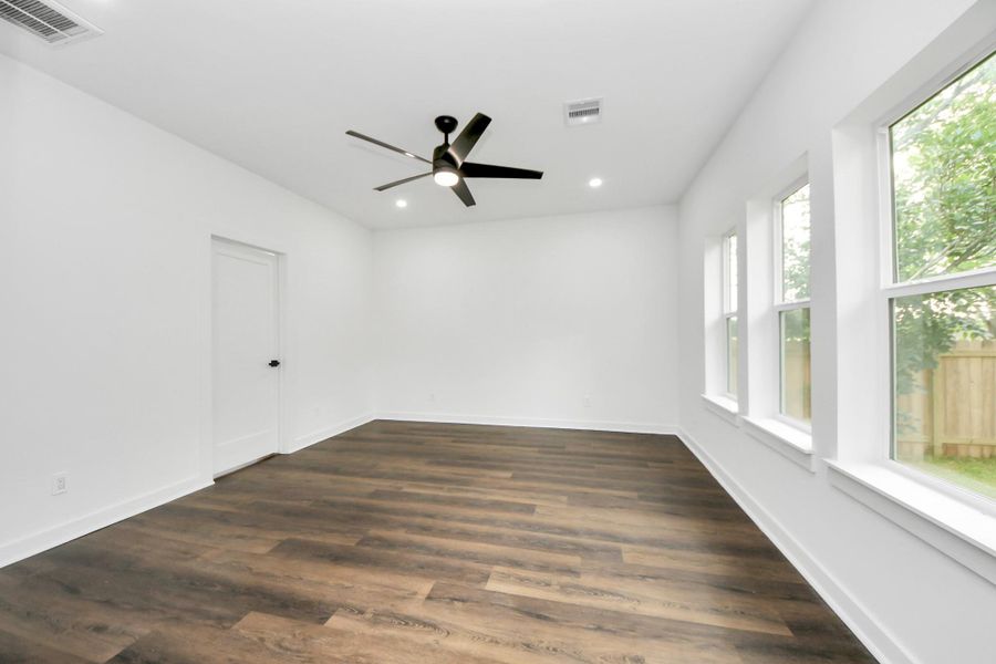 Spacious, unfurnished interior of a new home in , Beasley (Image 5). Spacious, unfurnished interior of a new home in , Beasley (Image 5).