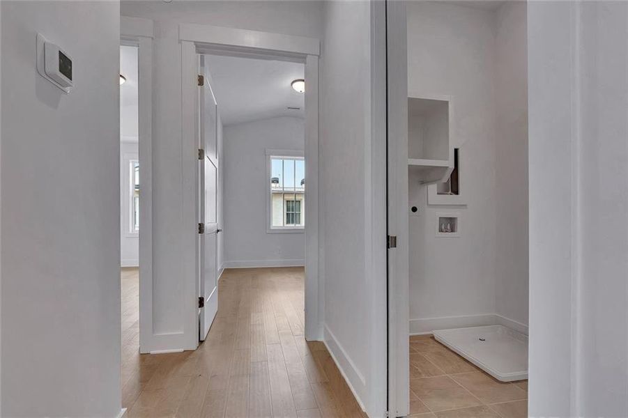 Spacious, unfurnished interior of a new home in Trilith, Fayetteville (Image 24).