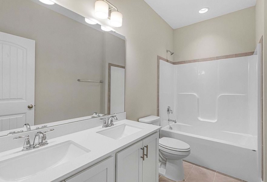 Representative furnished interior of a home built from the Dogwood by Caviness & Cates Communities in Maggie Way, Wendell (Image 86).