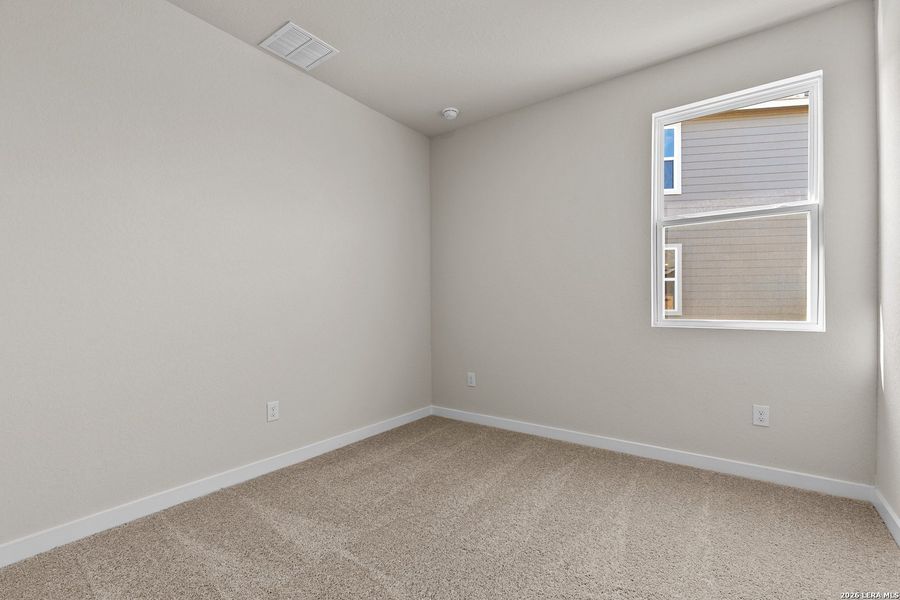Spacious, unfurnished interior of a new home in Millican Grove, San Antonio (Image 13).