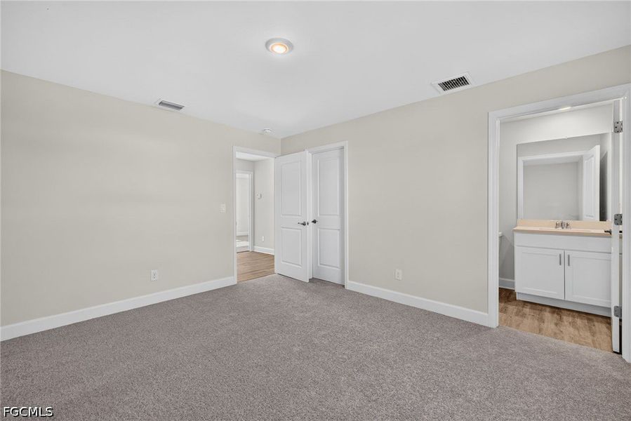 Spacious, unfurnished interior of a new home in Cape Coral, Cape Coral (Image 27). Spacious, unfurnished interior of a new home in Cape Coral, Cape Coral (Image 27).