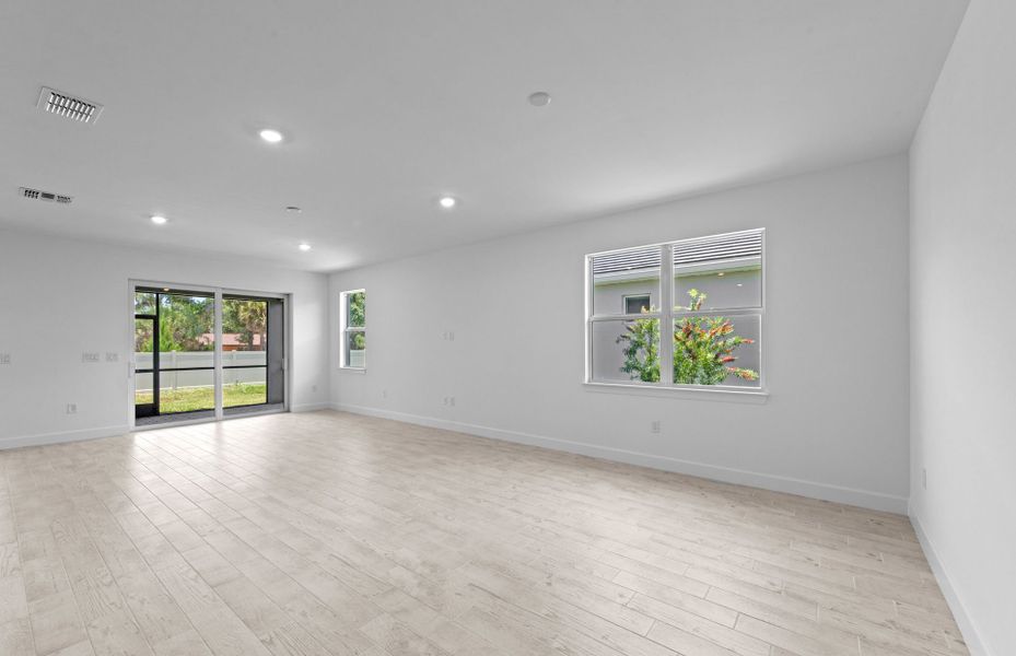 Spacious, unfurnished interior of a new home in Legacy Groves, Nokomis (Image 16). Spacious, unfurnished interior of a new home in Legacy Groves, Nokomis (Image 16).