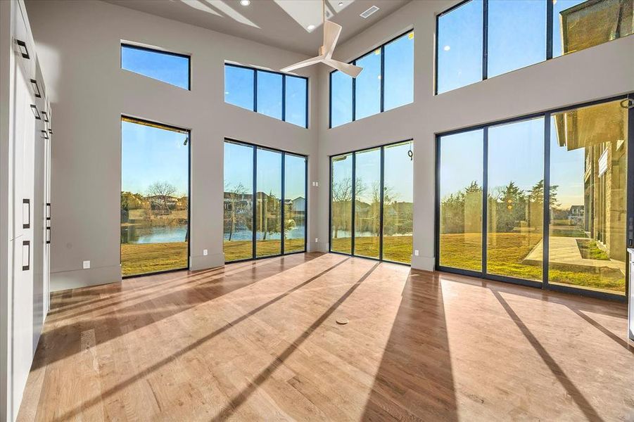 Spacious, unfurnished interior of a new home in , Heath (Image 27).