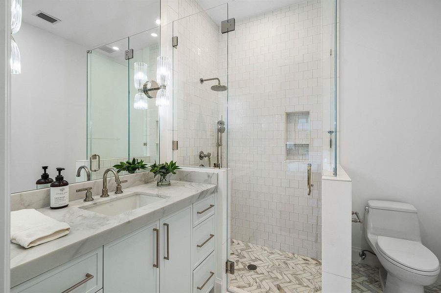 Guest Bathroom Guest Bathroom