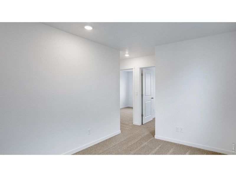 Spacious, unfurnished interior of a new home in Tailholt, Severance (Image 20).