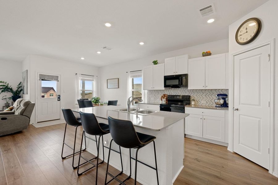 Furnished interior view inside a new home in Thunder Rock, Marble Falls (Image 13).