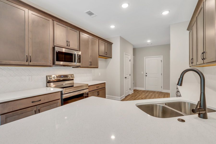 Wassaw – Kitchen with Stained Cabinets Wassaw – Kitchen with Stained Cabinets