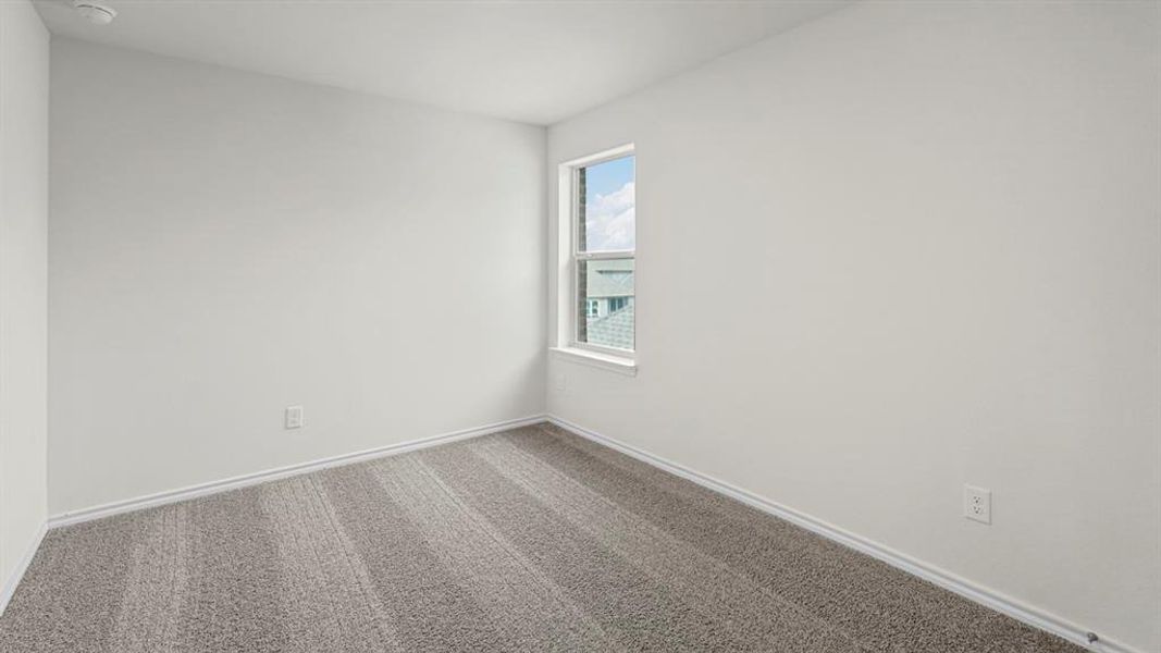 Spacious, unfurnished interior of a new home in Creekside Ranch, Blue Ridge (Image 36).