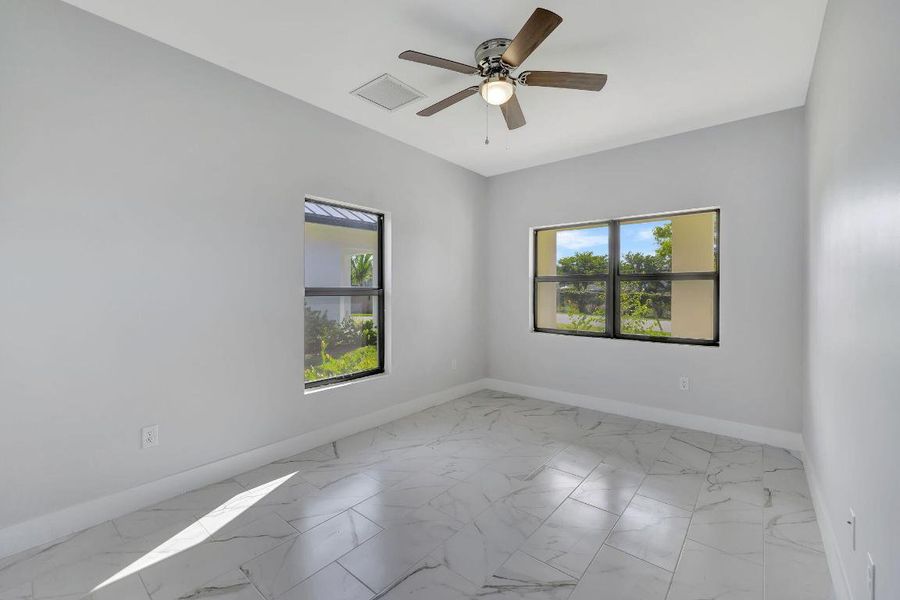 28-web-or-mls-3W7A0270