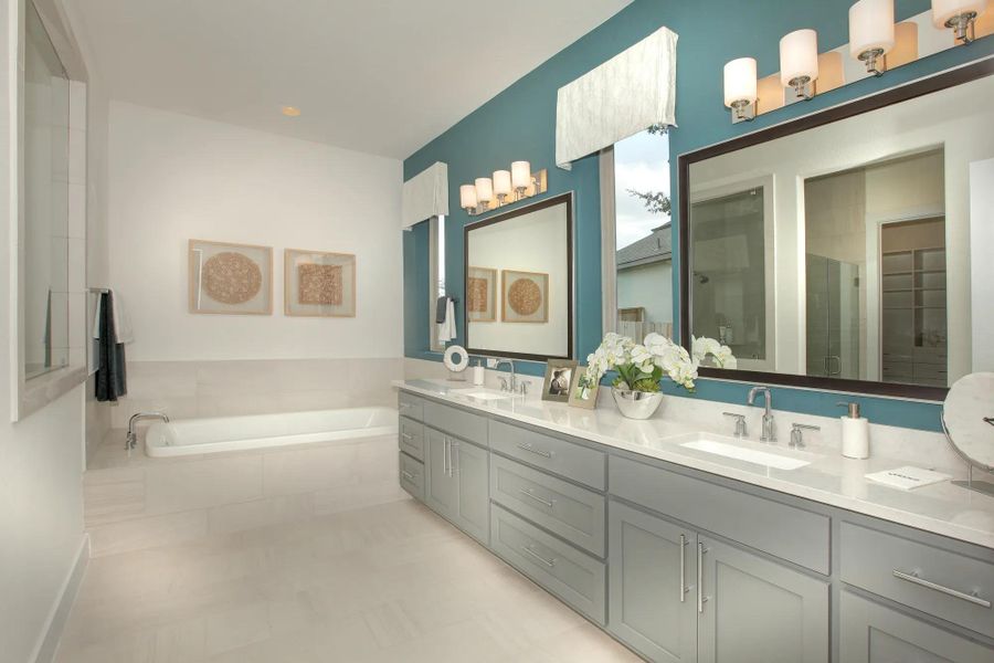 The Sumlin Primary Bath