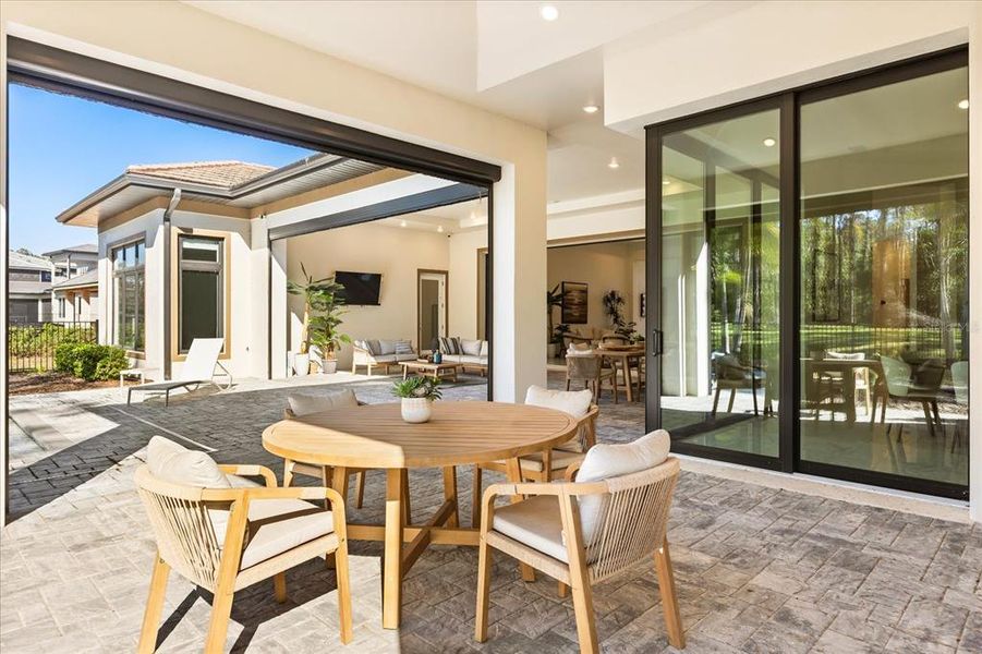 Exterior details and patio area of a home in , Montverde (Image 30).