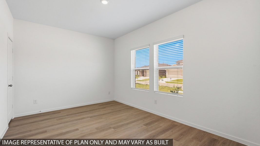 Spacious, unfurnished interior of a new home in Silverthorne, Conroe (Image 10). Spacious, unfurnished interior of a new home in Silverthorne, Conroe (Image 10).