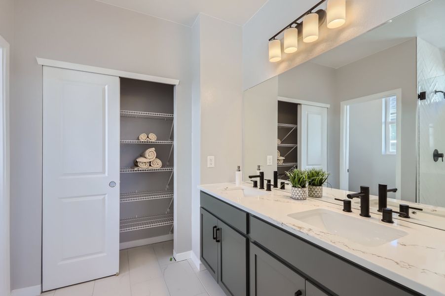 Windsor, CO New Home.  - Slide 14