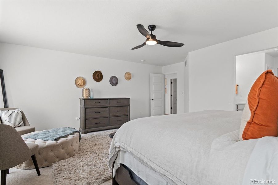 Furnished interior view inside a new home in , Aurora (Image 40).